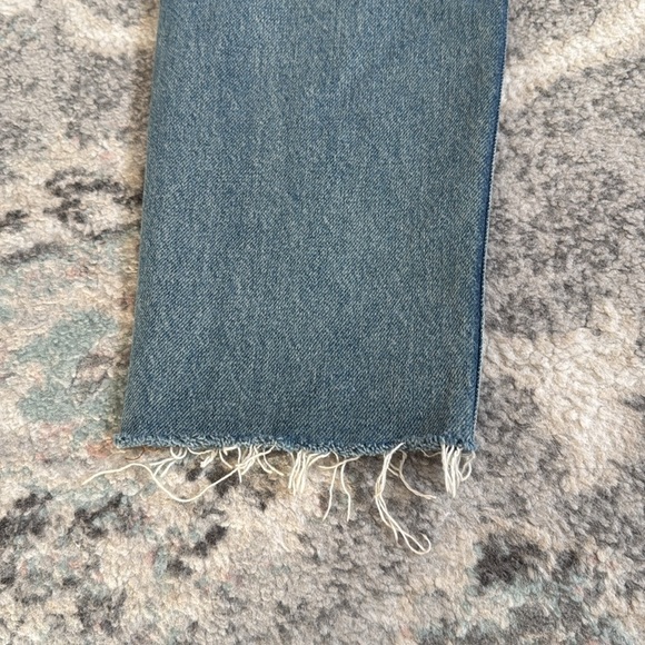 Reformation Julia Jeans In Savu Wash - Picture 14 of 14